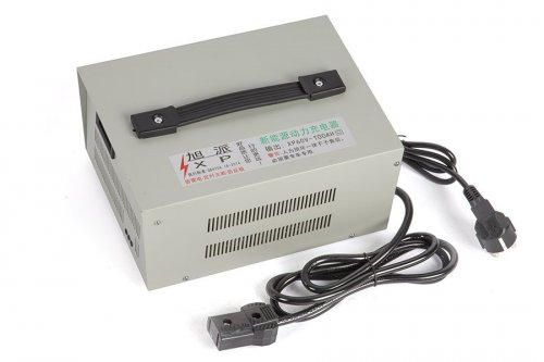 Зарядное устройство Rutrike для свинцовых тяговых аккумуляторов 60V100AН (15A)