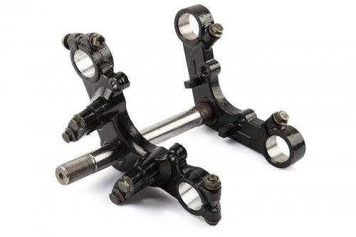 Колонка рулевая, траверса, в сборе D1